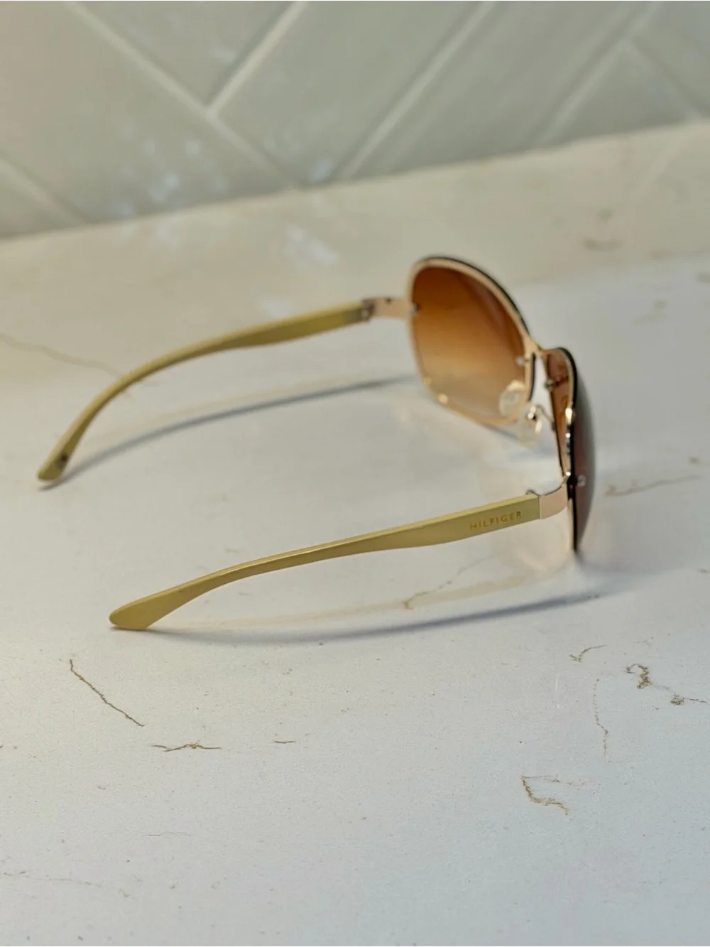 Tommy Hilfiger Brown Gradient Lens Sunglasses with Beige Temples